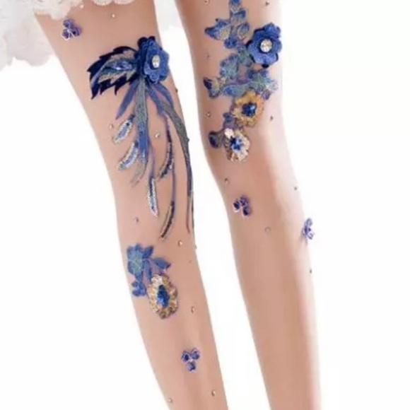 𝅺BLUE AND GOLD FLORAL EMBROIDERED PANTYHOSE WITH SEQUINS AND RHINESTONES - Picture 4 of 7